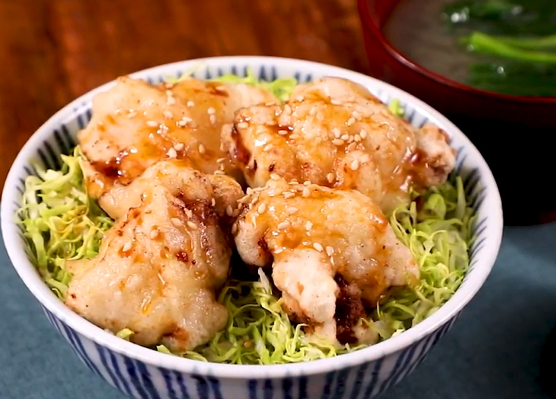 ⦅動画⦆赤鶏むね肉の鶏天丼
