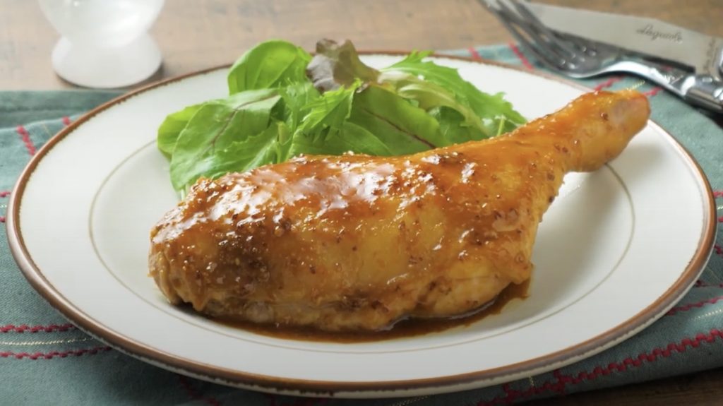写真:《動画》フライパンで作る赤鶏ローストレッグ